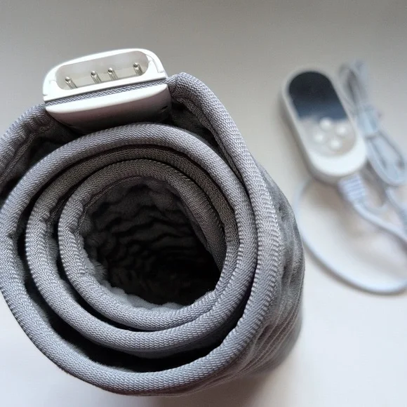 Riomo XXXL Heating Pad with Remote King Size 17" X 33" - Picture 2 of 7